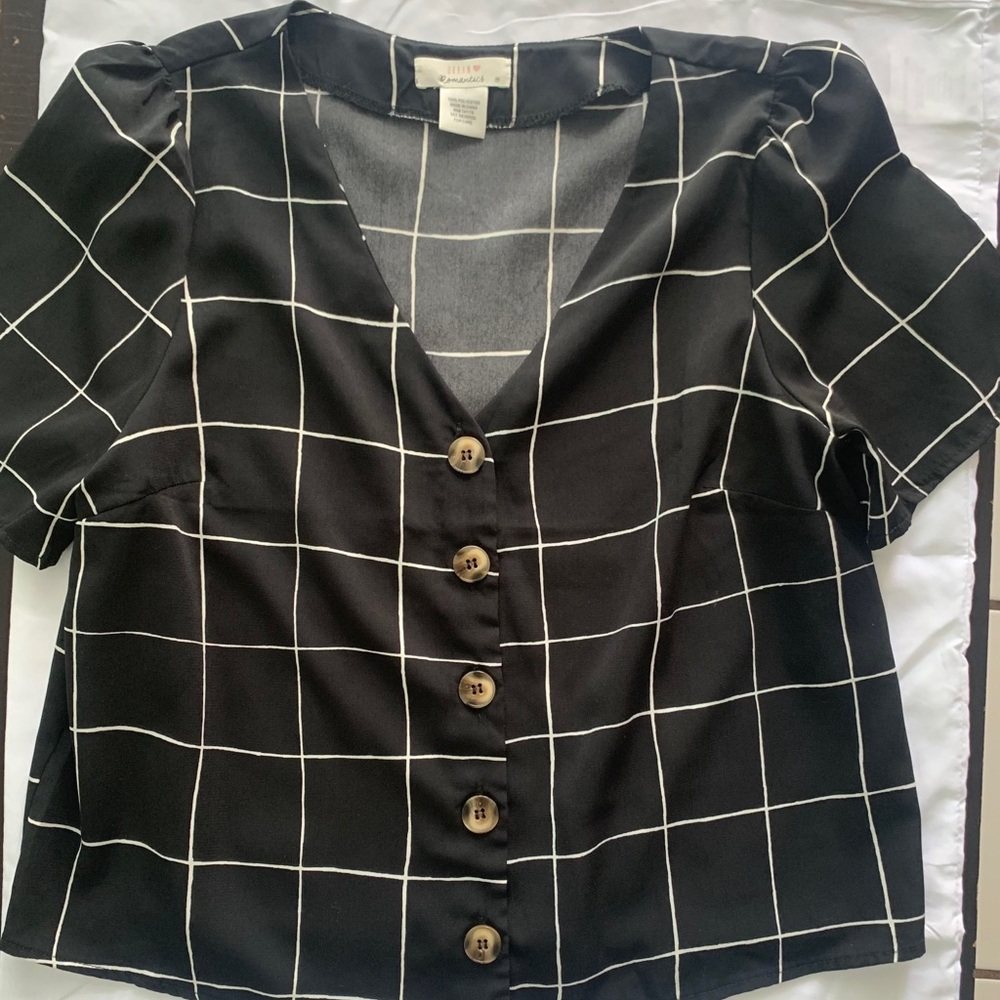 Super cute print blouse